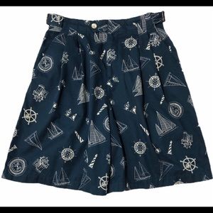 Vintage Lizsport High waisted Mom shorts Nautical